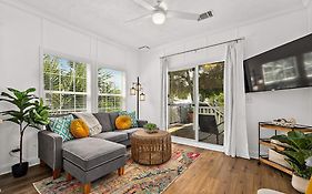 Treetop Cottage - 3 Blocks From Historic District